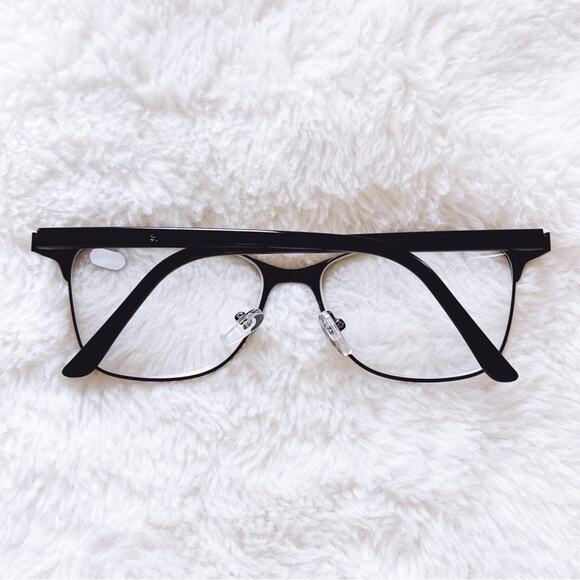 Esme Black Classic Sleek Reader Glasses - Picture 9 of 9